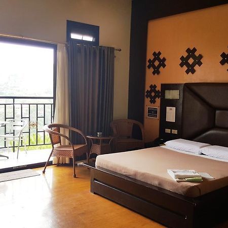 Hollywood Drive-In Hotel Baguio City Dış mekan fotoğraf