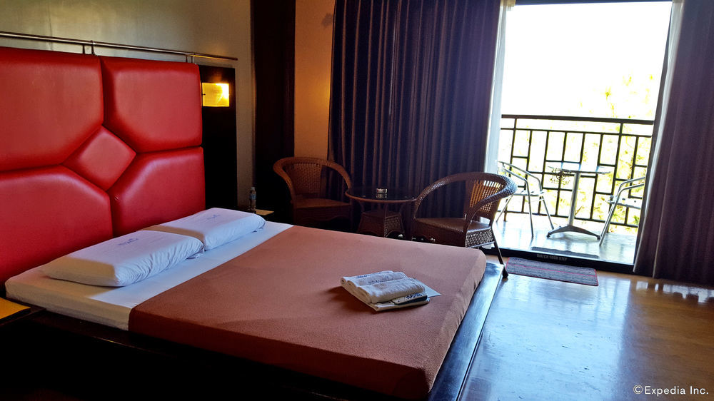 Hollywood Drive-In Hotel Baguio City Dış mekan fotoğraf