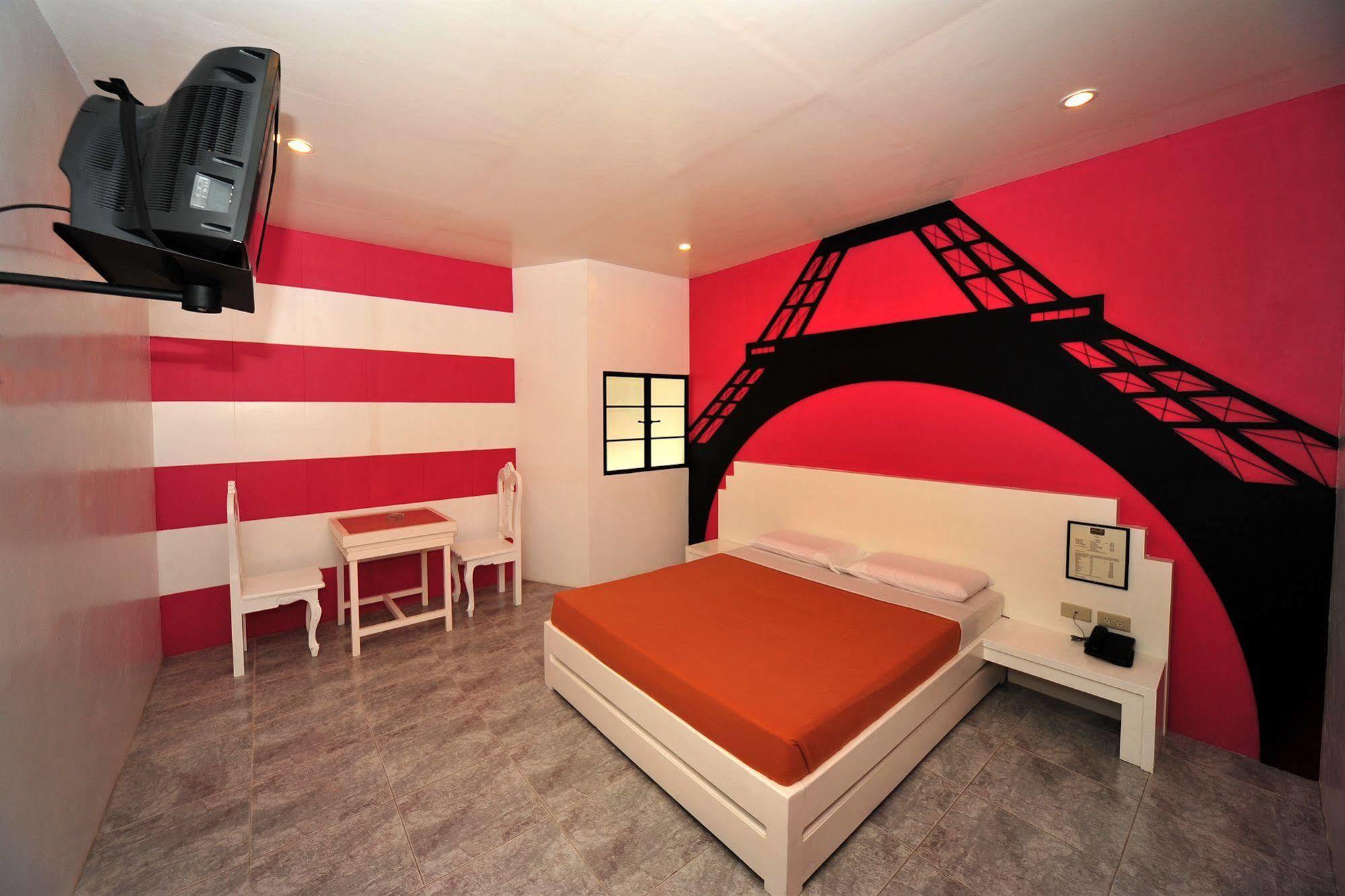 Hollywood Drive-In Hotel Baguio City Dış mekan fotoğraf